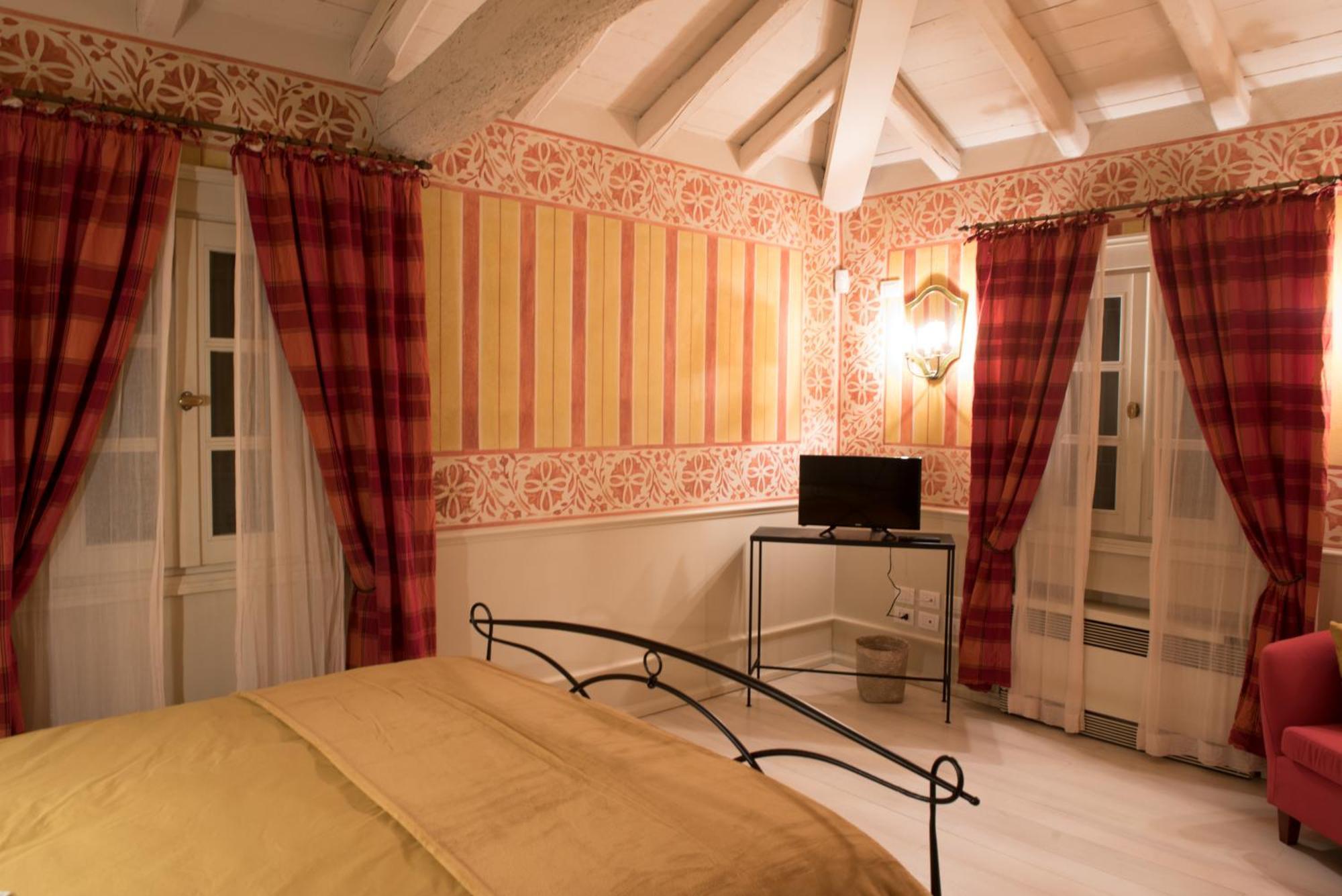 Отель Il Borgo Di Minerva Минербио Экстерьер фото